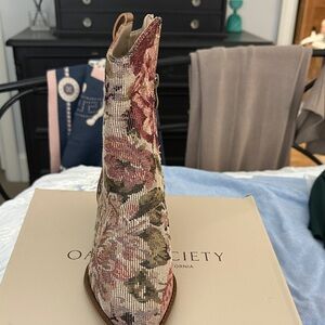 Oasis Society Floral Ankle Boots - Pink and Green